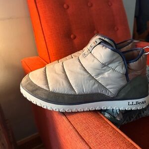 L.L. Bean Men's Tan and Gray Slip-ons